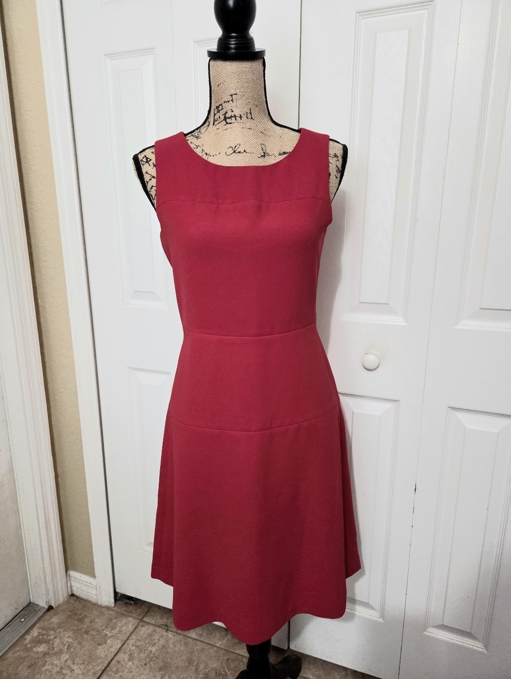 Banana Republic Classic Sleeveless Red Fit-and-Flare Dress